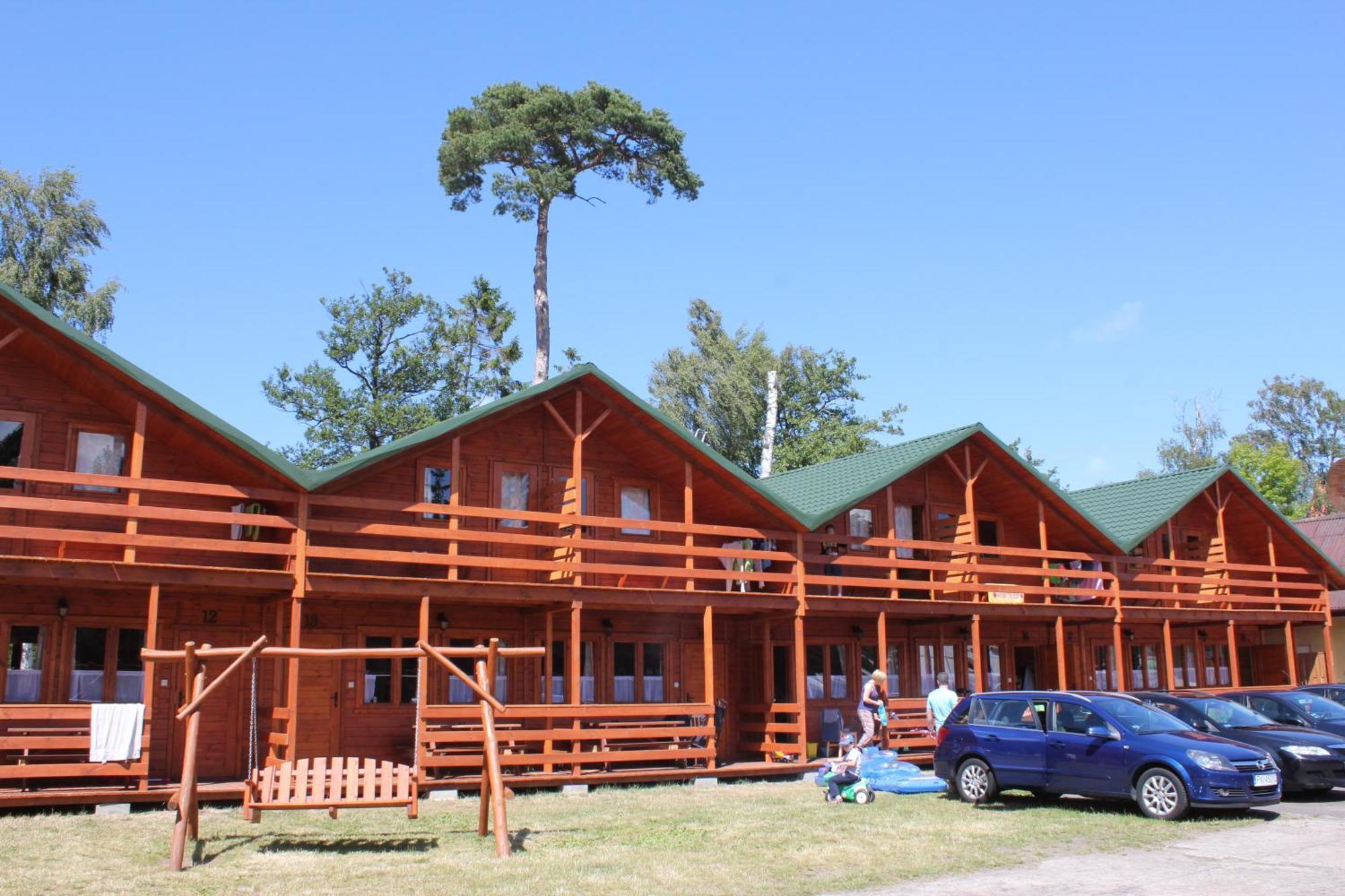 Mlodziezowy Domek Dla Grup Eldorado Mielno Centrum, 200M Od Morza Buitenkant foto