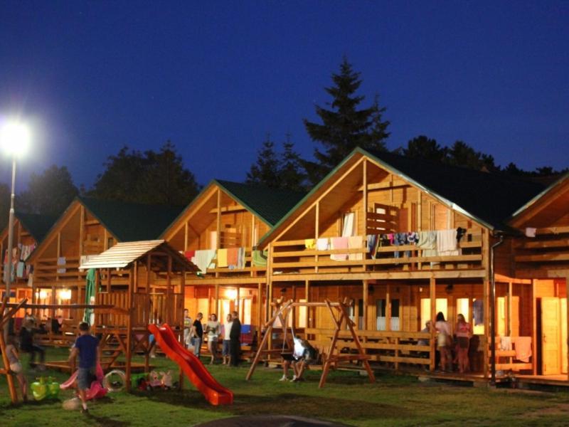 Mlodziezowy Domek Dla Grup Eldorado Mielno Centrum, 200M Od Morza Buitenkant foto